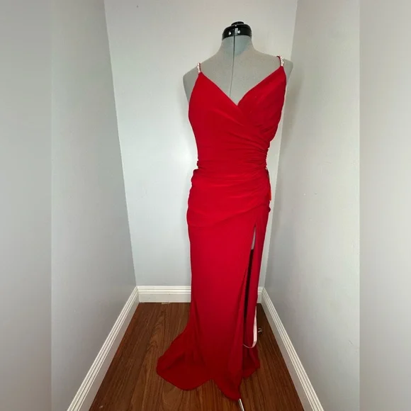 Mac Duggal 26695 Crystal Strap Ruched Jersey Gown in Red Size 2 - Picture 3 of 11